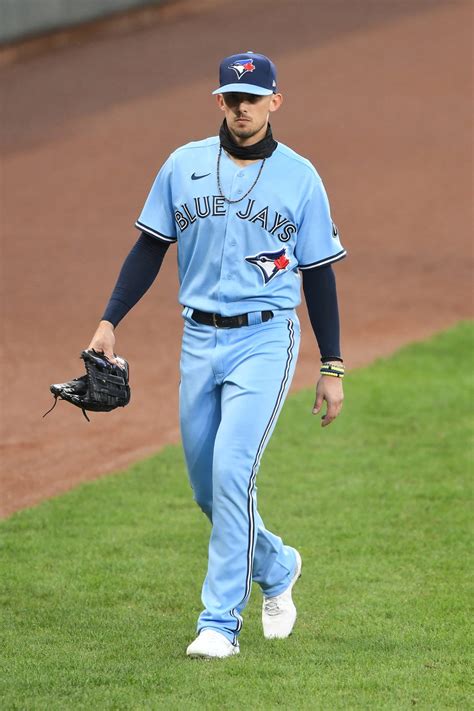 Blue Jays Why Cavan Biggio Has To Stay In The Outfield For Now