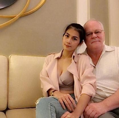 A sugar daddy is a generous older man who spends lavishly on his mistress, girlfriend or boyfriend. Thai ex-adult movie actress who claimed to marry older ...