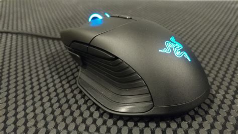 Razer Basilisk Review A Great Fps Mouse That Competes With Razers