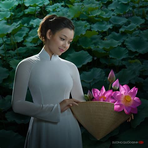 Duong Quoc Dinh ~ Body Painting And Photography Catherine La Rose ~ The Poet Of Painting