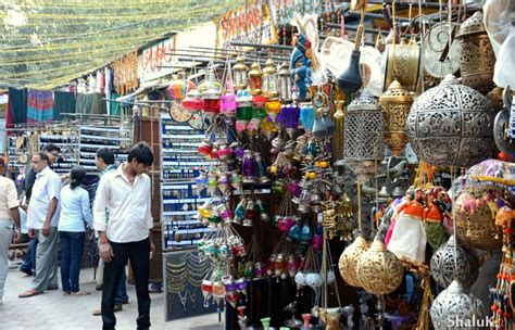 6 Reasons Why We Love The Sarojini Nagar Market More Than Our Lives