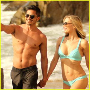 The Good Doctors Nicholas Gonzalez Bares Buff Body While Shirtless In