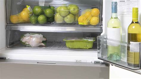 Buying a fridge can be confusing with hundreds of choices available. Panasonic NR-CY54BGSAU Review | Fridge | CHOICE