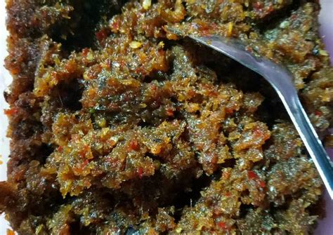 Menurut saya sambal inilah yang paling unik dari semua sambal. Resep Sambal ikan roa 🐟🐟 oleh Mirdha Lorry - Cookpad