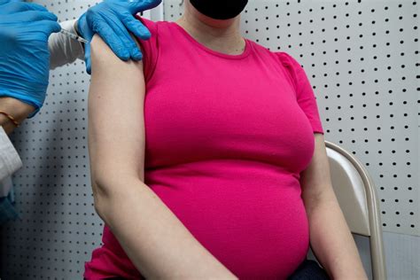 Coronavirus Vaccination During Pregnancy Lowers Risk Of Hospitalization