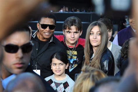 Los Hijos De Michael Jackson Inmortalizan A Su Padre En Hollywood