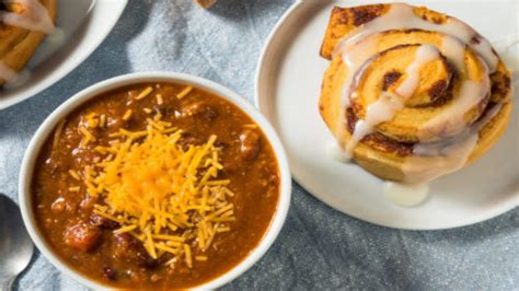 People In Some States Eat Cinnamon Rolls With Chili