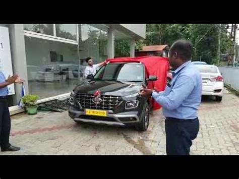 2019 hyundai venue s 1.4 diesel in deep forest color full review with interior exterior and all features with music system with. Taking delivery of Huyndai Venue, Deep Forest color - YouTube