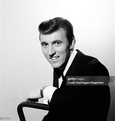 Guitarist Bruce Welch Of The Shadows Circa 1964 News Photo Getty Images