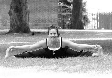 office yoga teachers bringing yoga into your office or workplace