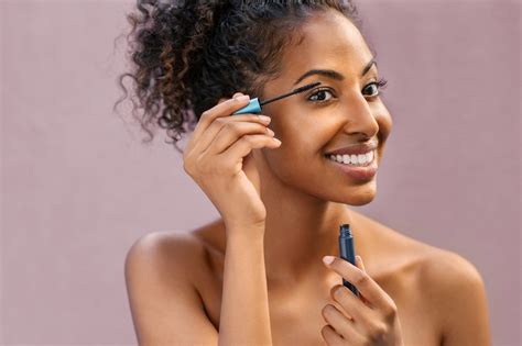 The Ultimate Makeup Application Order According To Several Experts In