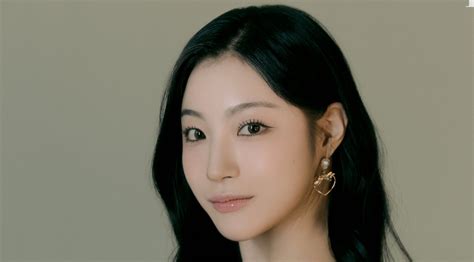 Yeju Ichillin Profile K Pop Database Dbkpop Com