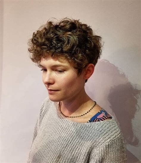 Curly hair is perfect for doing easy updos for short hair as all you need to do is wind the curls around your finger and pin it in place with a hairgrip to make a 'rolled' section. 30 Cute & Easy Hairstyles for Short Curly Hair