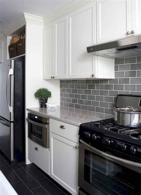 Backsplashes should coordinate with the type of cuisine available. 01 beautiful gray kitchen cabinet design ideas in 2020 ...