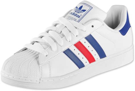 Quick shout out to the adidas superstar shoes for continuing to be a champion of breaking barriers for 50 years. Adidas Superstar II schoenen wit rood blauw