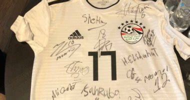 وقال في تصريحات عبر برنامج ملعب الصقر المذاع على راديو مصر:«عندما شاهدت النني وهو قائد لنادي آرسنال الإنجليزي. محمد النني يرسل تيشرت منتخب مصر للطفل أحمد ابن الشهيد الشبراوي