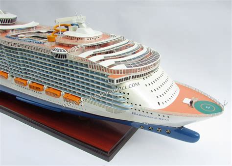 Model Ship Harmony Of The Seas In 2021 Harmony Of The Seas Model