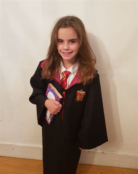 Little Girl Looks Exactly Like Young Hermione Granger From Harry Potter