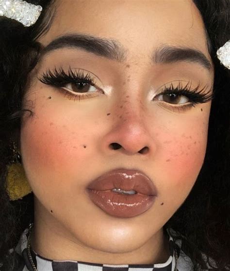 10 Inspo Makeup Looks To Step Up Your Makeup Game Society19 Uk Cute