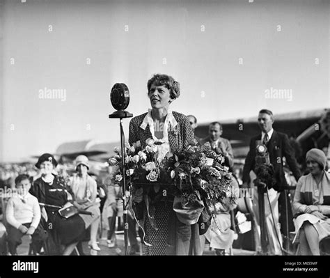 Amelia Earhart Aviador Imágenes De Stock En Blanco Y Negro Alamy