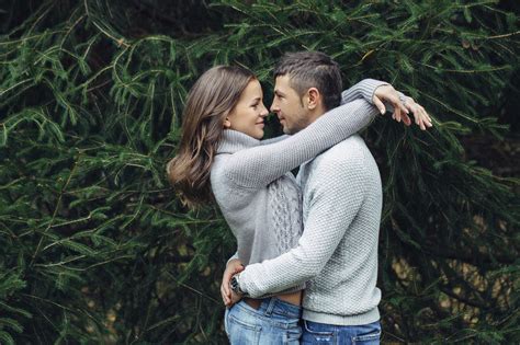 50 Awesomely Cheesy Things Happy Couples Say To Express How They Feel