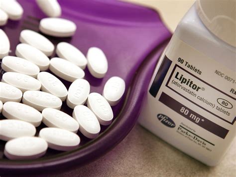 Atorvastatin, sold under the brand name lipitor among others, is a statin medication used to prevent cardiovascular disease in those at high risk and treat abnormal lipid levels. Atorvastatin • Thông tin thuốc theo toa, tương tác thuốc ...