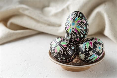 Pysanky The Beautiful Tradition Of Ukrainian Easter Eggs And How To