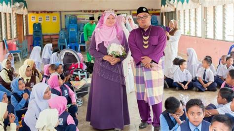 Hari guru nasional (hgn) 2020 jatuh tepat di hari rabu. 41+ Populer Pakaian Guru Hari Senin, Baju Guru