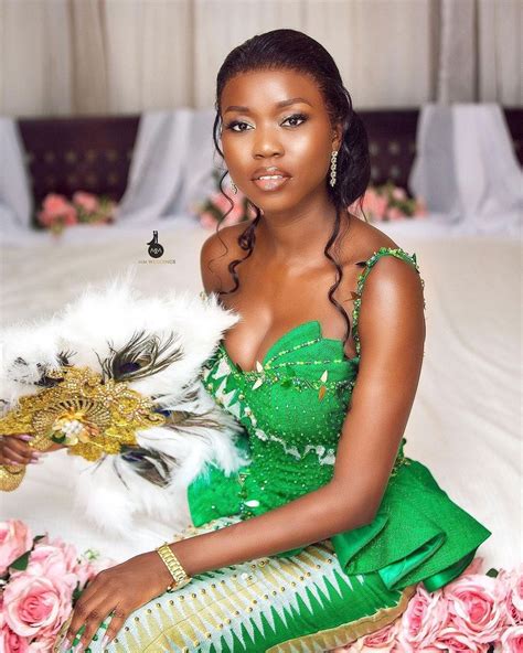 Pin By Dzifa On Asoebi And Weddings Ghana Wedding African Dress