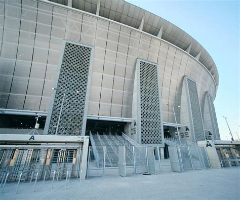 A(z) az új puskás aréna című videót binder lászló nevű felhasználó töltötte fel a(z) sport kategóriába. WHB - whb-puskas-arena-video
