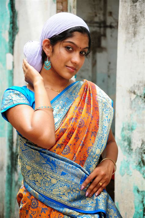 Nidhi agarwal beautifull photos in saree hd. Actress HD Gallery: Swasika tamil movie actress hot saree ...