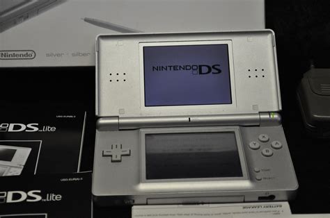 Nintendo Ds Lite In Silver 139 Check Out The Cheapest