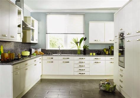 Check spelling or type a new query. Contrasting kitchen wall colors: 15 cool color ideas