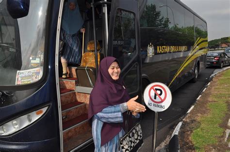 Bandar raya shah alam ialah ibu negeri bagi negeri selangor darul ehsan, malaysia. MASJID KUARTERS KLIA, NILAI: Lawatan Ke Kilang Roti Gardenia
