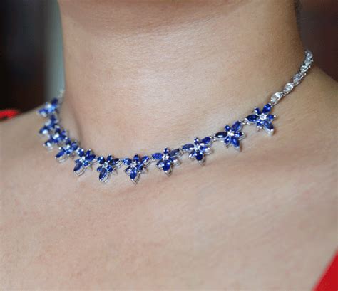 Blue Sapphire Gemstone Necklace With Flower Design In 18k White Gold