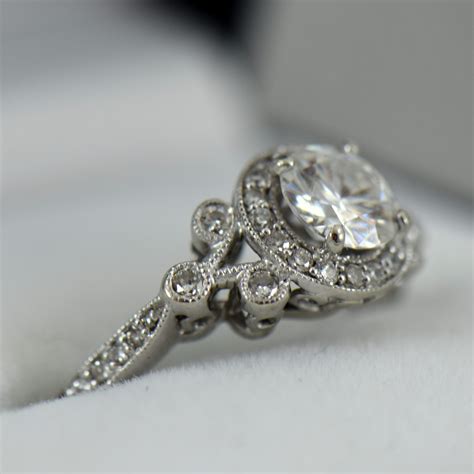 Vintage Style Halo Engagement Ring With Round Moissanite Exquisite