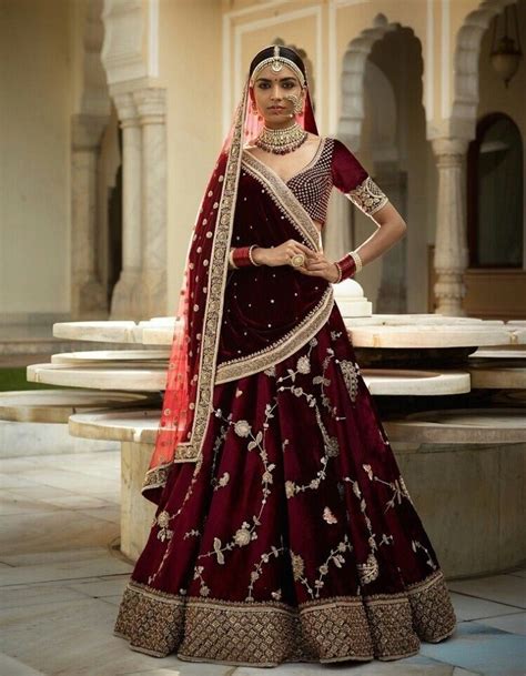 Pin By Sushmita Basu ~♥~ On Weddings Brides Outfits Beautiful Moments Indian Bridal