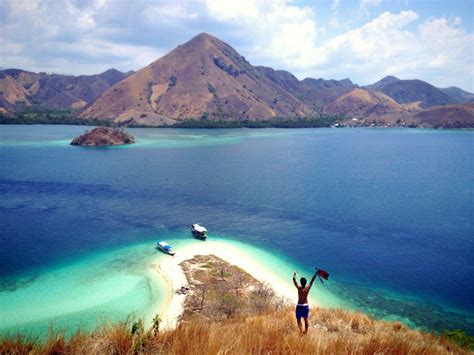 704 likes · 1 talking about this · 416 were here. Labuan Bajo Indonesia. make sure to visit here someday ...