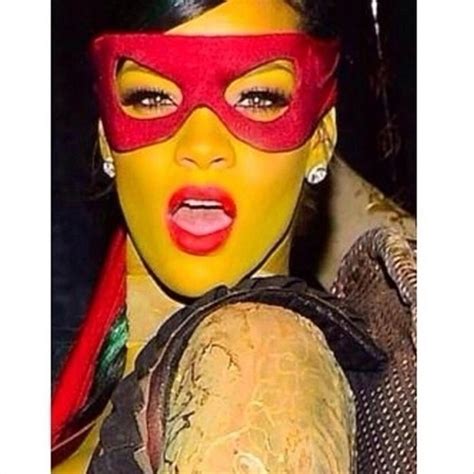 Novas Fotos De Rihanna No Instagram Mostram Por Que Os Fãs Sentiram Saudades Fotos Uol Tv E