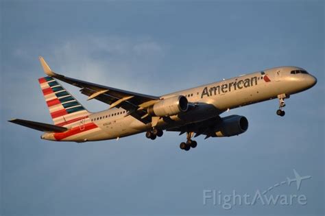 Photo Of American Airlines B752 N186an Flightaware
