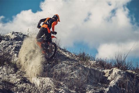 Το ktm 300 exc είναι ίσως η δημοφιλέστερη μοτοσυκλέτα enduro στον κόσμο, και μάλλον η πιο προηγμένη τεχνολογικά. 2020 KTM 300 XC-W TPI Erzbergrodeo Motorcycles for Sale in ...