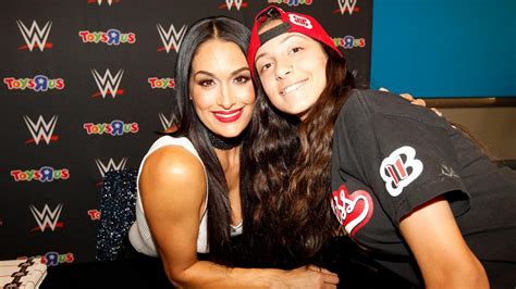Photos Fearless Fun With Nikki Bella At Toys R Us In Brooklyn