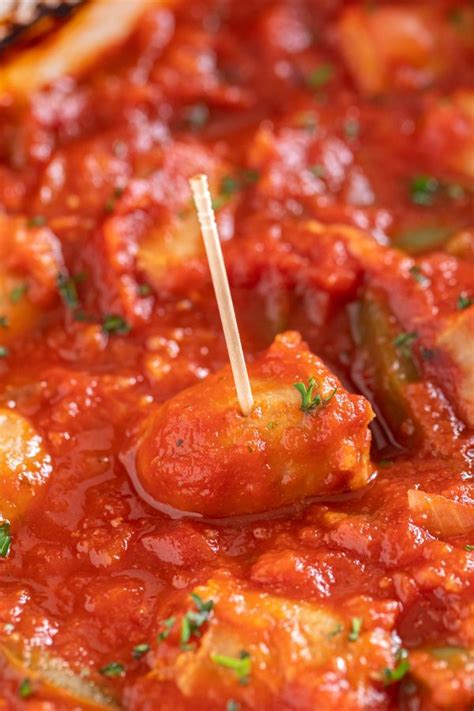 He prefers his with a some marinara sauce or diced tomatoes but you could definitely make these without too. This Easy Italian Sausage Bake with onions and peppers in red sauce is a simple and delici… in ...