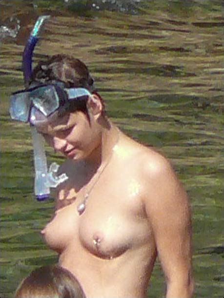 Pixie And Peaches Geldof Topless Picture 20098originalpixiegeldof Topless 2009 08 4