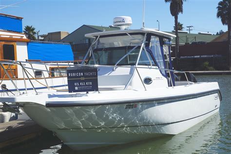 2000 Boston Whaler 28 Outrage Power Boat For Sale