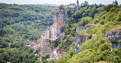 Si vous vous apprêtez à passer vos vacances en dordogne, autant connaître le nom des habitants qui vont vous accueillir… The story of Rocamadour in France
