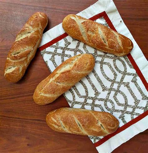 Pretzels and hot dogs, what's not to love about this recipe? Pretzel Hot Dog Buns - Kusina Master Recipes™