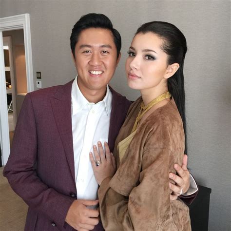 Tunku dato' tunku harunnarasheed putra, who married amelia henderson on 14 august 2015. Behind The Scenes: Tunku Harun and Che Puan Amelia ...