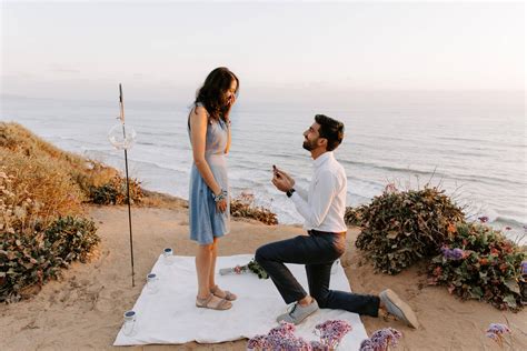 A Beautiful Photoshoot And Surprise Marriage Proposal At Windansea Beach Local Lens