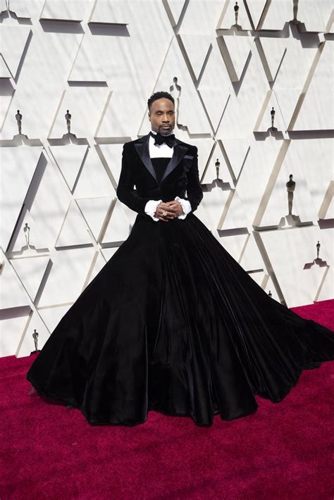 Poses Billy Porter On The Oscars Red Carpet 2019 Oscars Red Carpet